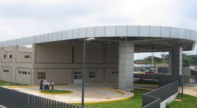 Fotograf&iacute;a de carretera asfaltada